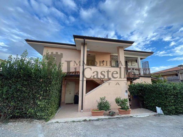 appartamento in vendita a Tuoro sul Trasimeno in zona Isola Maggiore