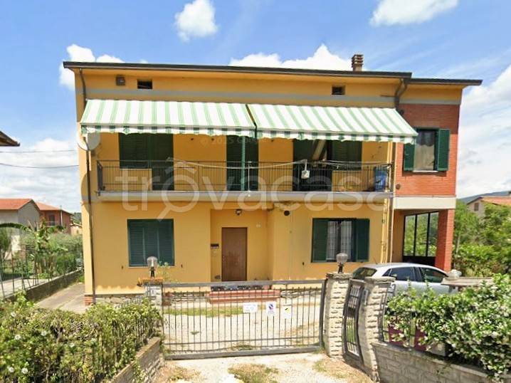 casa indipendente in vendita a Tuoro sul Trasimeno