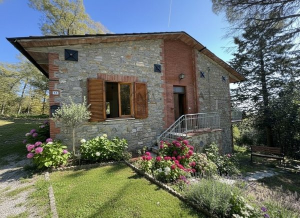 casa indipendente in vendita a Tuoro sul Trasimeno