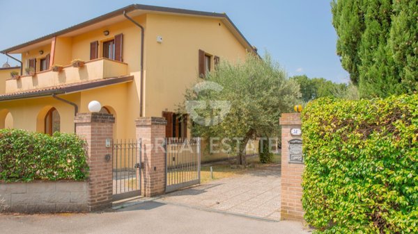 casa indipendente in vendita a Tuoro sul Trasimeno