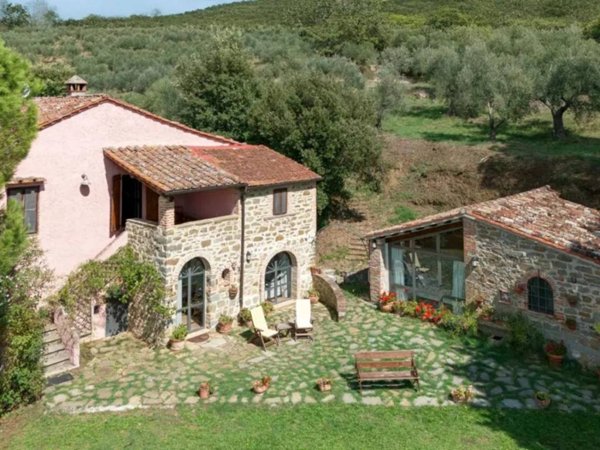 casa indipendente in vendita a Tuoro sul Trasimeno