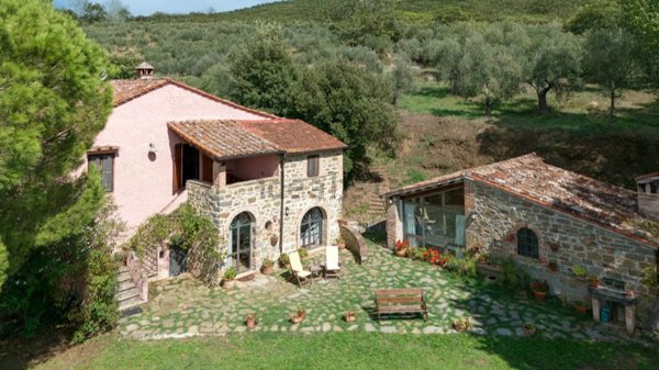 casa indipendente in vendita a Tuoro sul Trasimeno