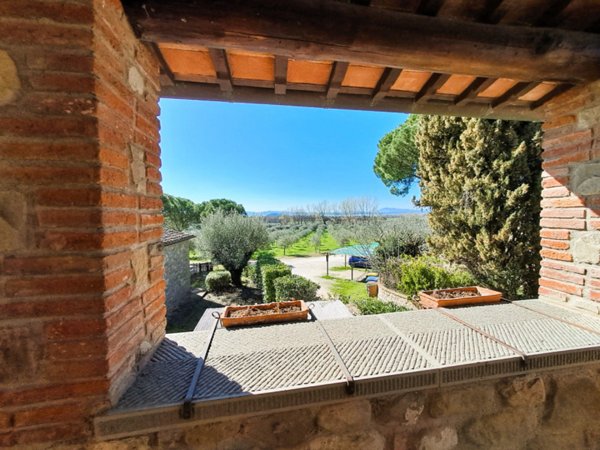 casale in vendita a Tuoro sul Trasimeno in zona Vernazzano