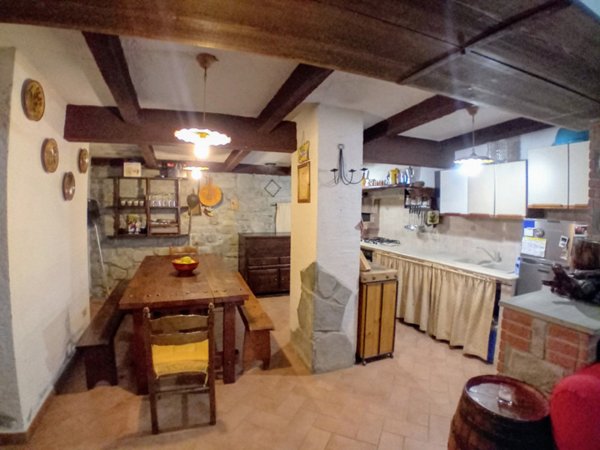 casa indipendente in vendita a Tuoro sul Trasimeno