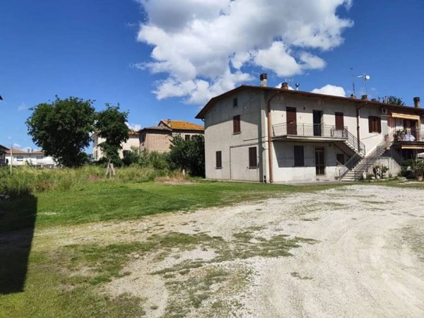 casa indipendente in vendita a Tuoro sul Trasimeno