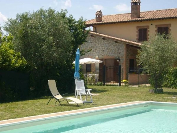 casa indipendente in vendita a Tuoro sul Trasimeno