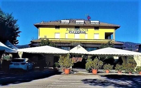 negozio in vendita a Tuoro sul Trasimeno