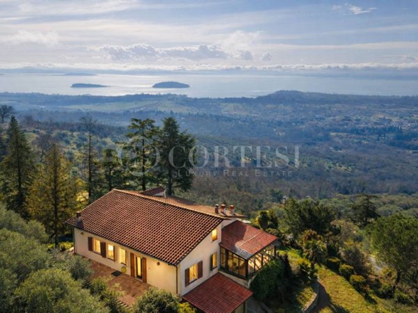 casa indipendente in vendita a Tuoro sul Trasimeno