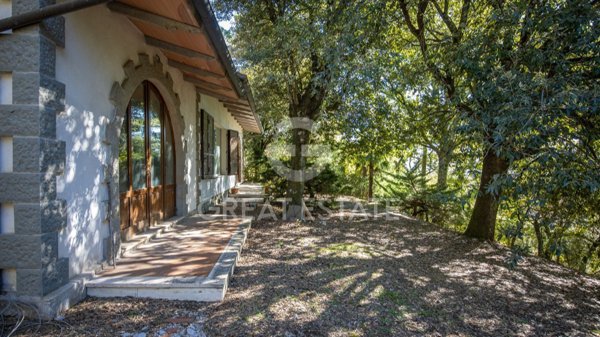 casa indipendente in vendita a Tuoro sul Trasimeno