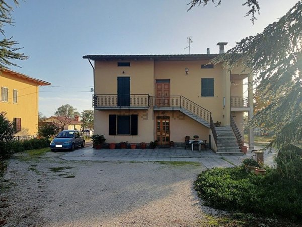 casa indipendente in vendita a Tuoro sul Trasimeno in zona Borghetto
