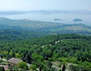 casa indipendente in vendita a Tuoro sul Trasimeno