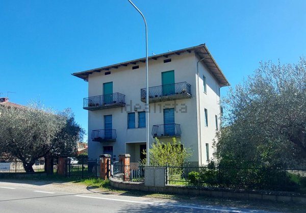 casa indipendente in vendita a Tuoro sul Trasimeno