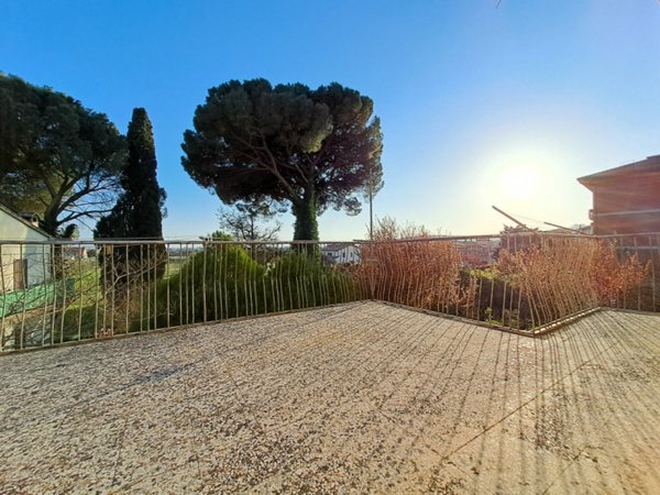 casa indipendente in vendita a Tuoro sul Trasimeno