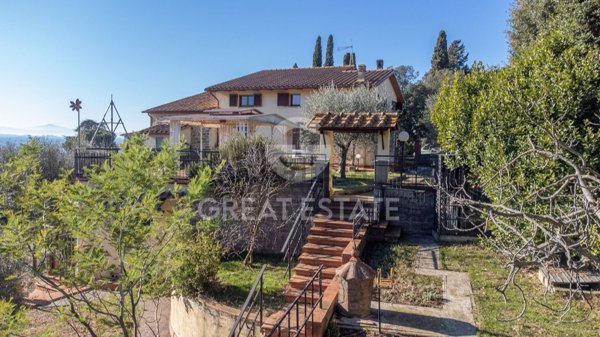 casa indipendente in vendita a Tuoro sul Trasimeno