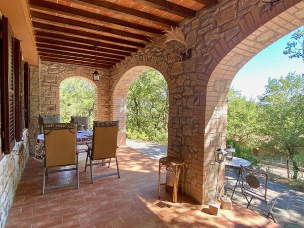 casa indipendente in vendita a Tuoro sul Trasimeno