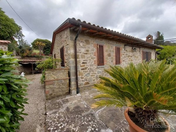 casa indipendente in vendita a Tuoro sul Trasimeno
