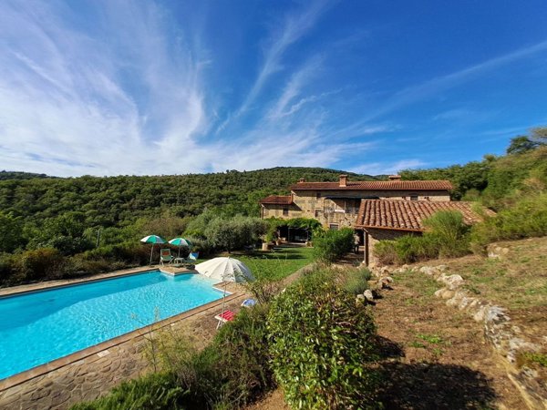 casale in vendita a Tuoro sul Trasimeno