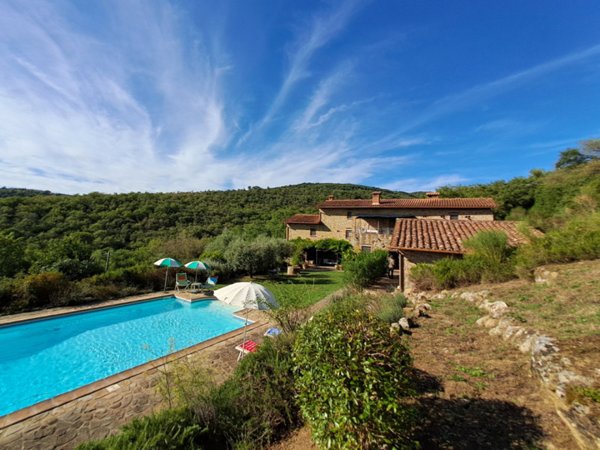 casale in vendita a Tuoro sul Trasimeno
