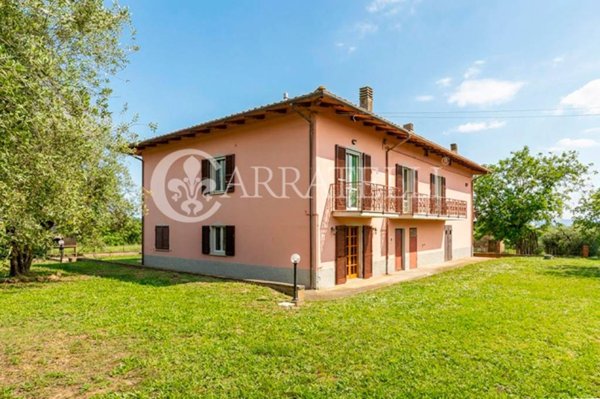 casa indipendente in vendita a Tuoro sul Trasimeno