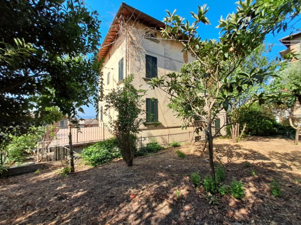 casa indipendente in vendita a Tuoro sul Trasimeno