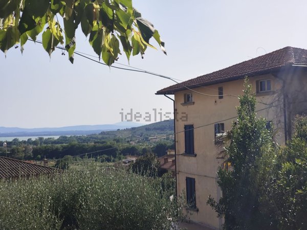 casa indipendente in vendita a Tuoro sul Trasimeno