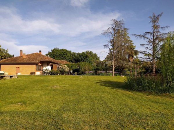 casa indipendente in vendita a Tuoro sul Trasimeno in zona Borghetto