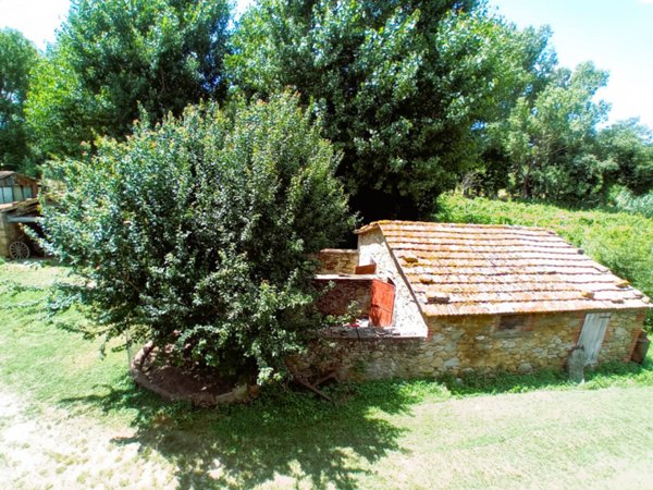 casale in vendita a Tuoro sul Trasimeno in zona Vernazzano