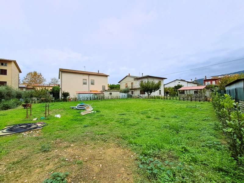 terreno in vendita a Tuoro sul Trasimeno