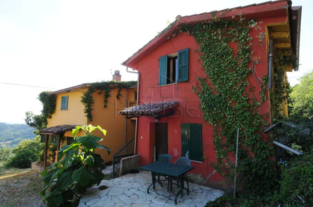 casa indipendente in vendita ad Umbertide