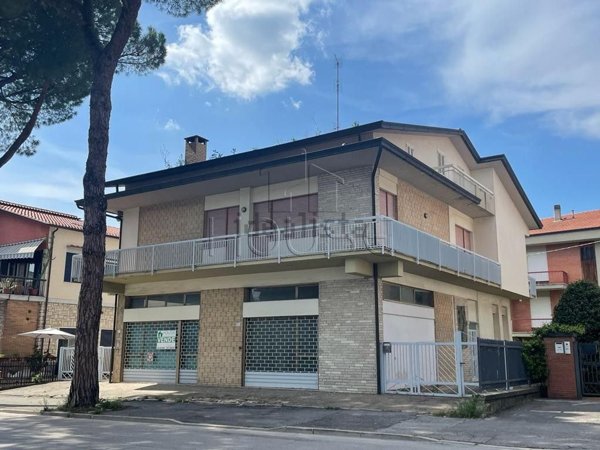 casa indipendente in vendita ad Umbertide