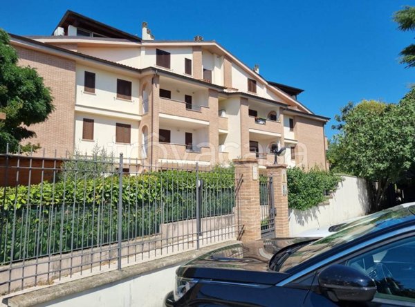 appartamento in vendita ad Umbertide in zona Pierantonio