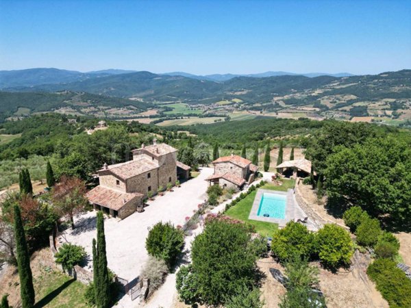 casa indipendente in vendita ad Umbertide in zona Niccone