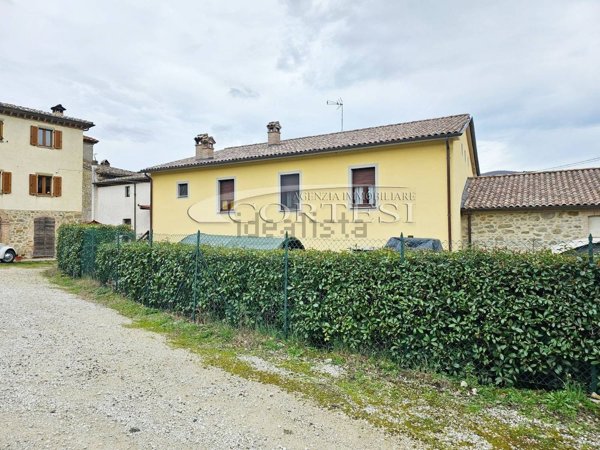 appartamento in vendita ad Umbertide in zona Mita