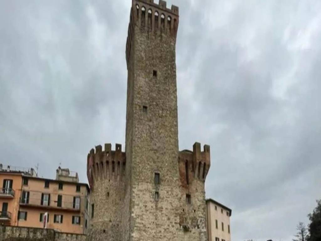 intera palazzina in vendita ad Umbertide