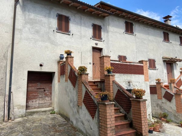 quadrivano in vendita ad Umbertide