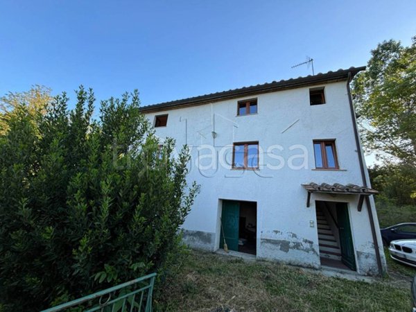 appartamento in vendita ad Umbertide in zona Montecastelli