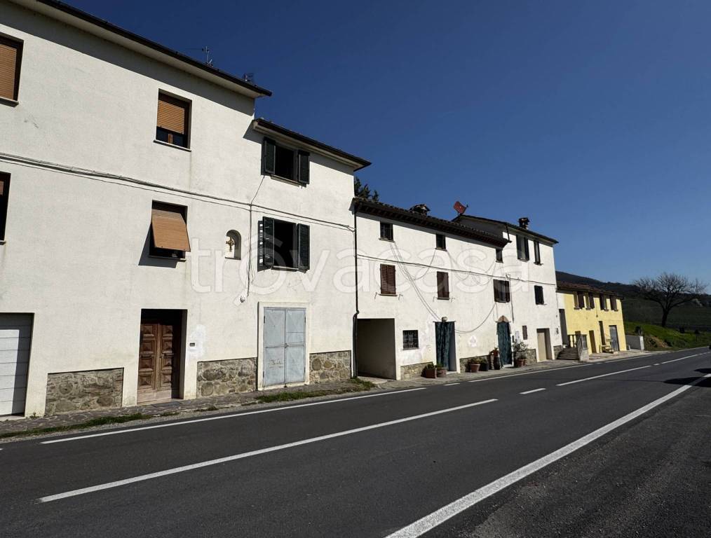appartamento in vendita ad Umbertide in zona Molino Vitelli