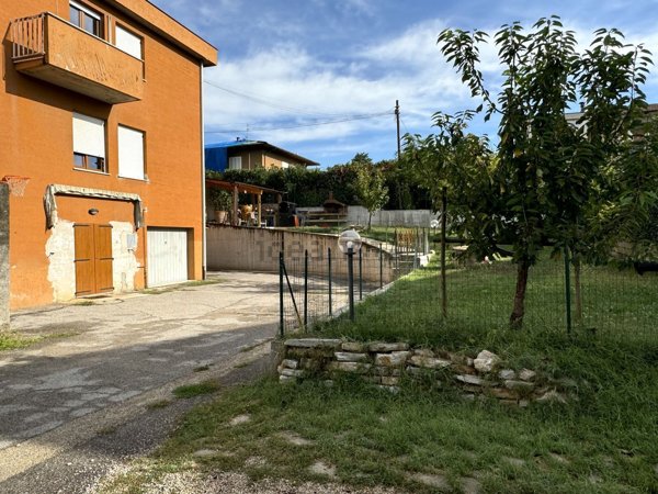 casa semindipendente in vendita ad Umbertide
