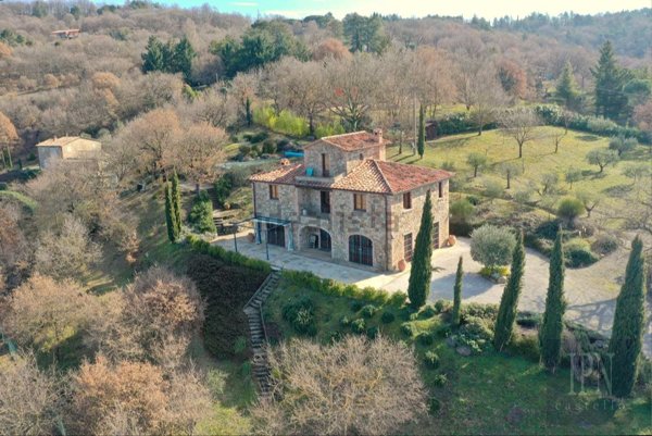 casa indipendente in vendita ad Umbertide in zona Niccone