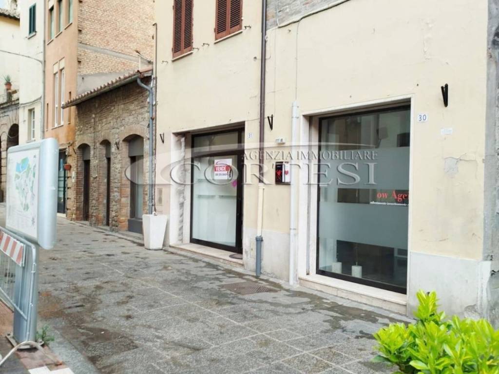 negozio in vendita ad Umbertide