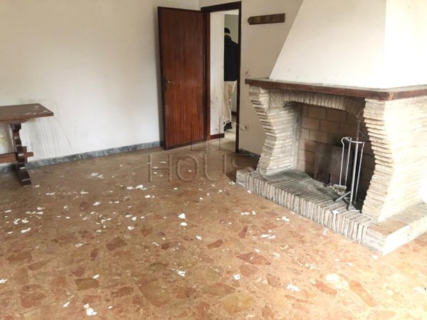 quadrivano in vendita ad Umbertide in zona Pierantonio