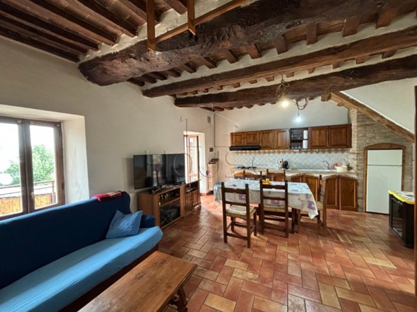 appartamento in vendita ad Umbertide in zona Badia