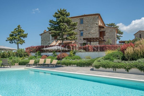 casa indipendente in vendita ad Umbertide in zona Niccone