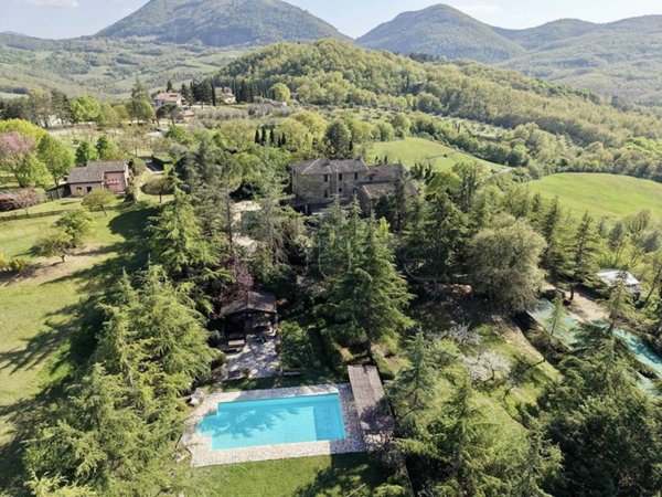 negozio in vendita ad Umbertide