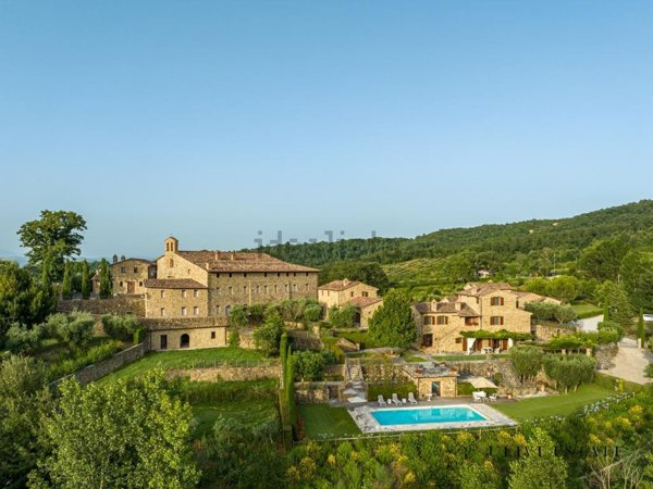 villa in vendita ad Umbertide in zona Comunaglia
