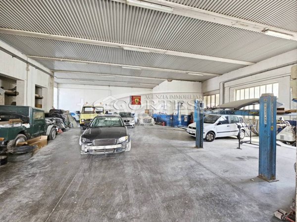 negozio in vendita ad Umbertide