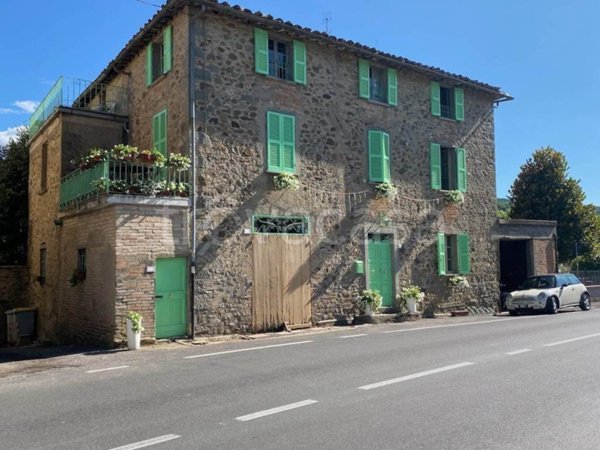 casa indipendente in vendita ad Umbertide in zona Niccone