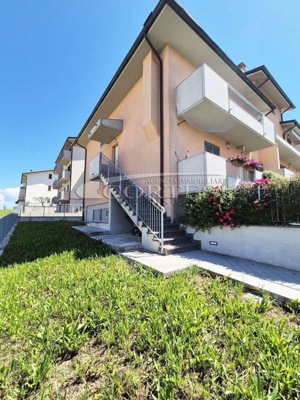 appartamento in vendita ad Umbertide in zona Calzolaro