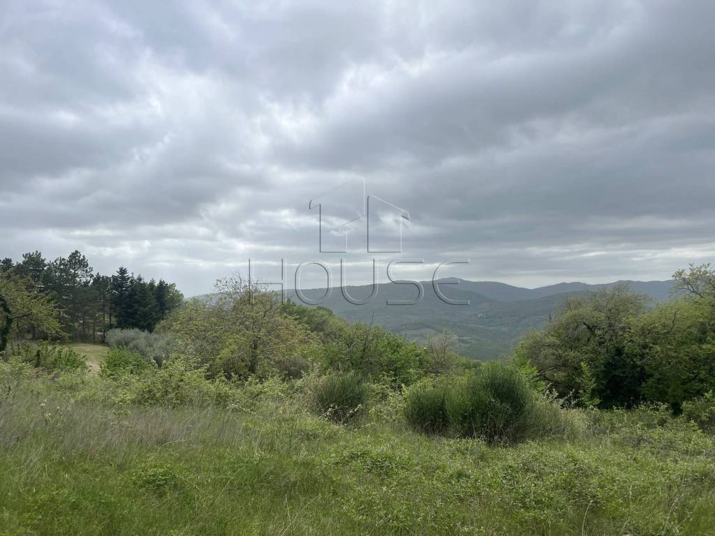 terreno agricolo in vendita ad Umbertide in zona Preggio