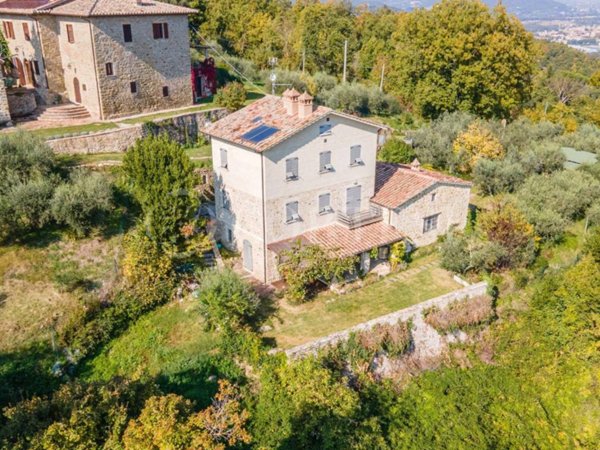 casa indipendente in vendita ad Umbertide in zona Badia